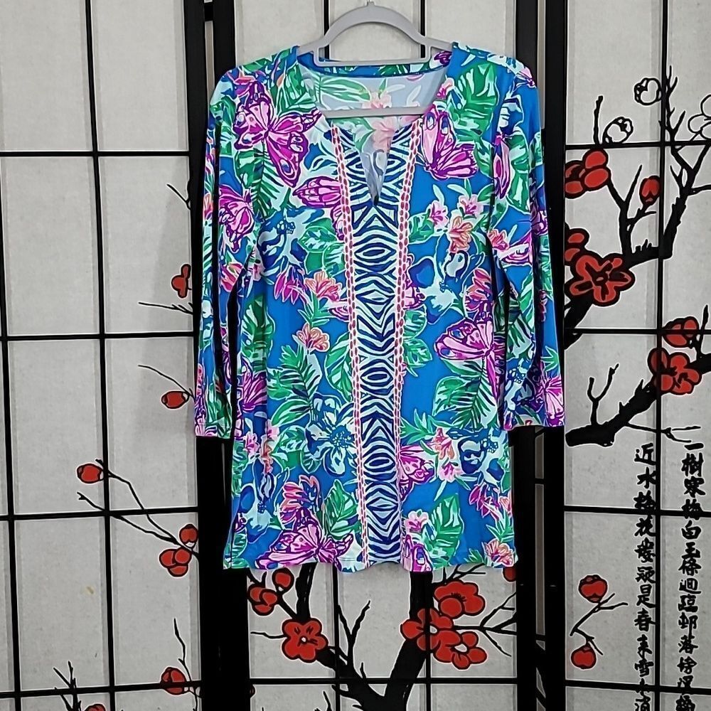 Lilly Pulitzer Chilly Lilly Karina Tunic Top Pundy Blue Isle Be Back - Picture 2 of 6